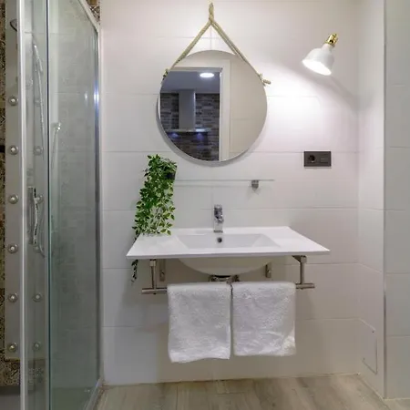 Acogedor Loft Bazan - Centro Apartment