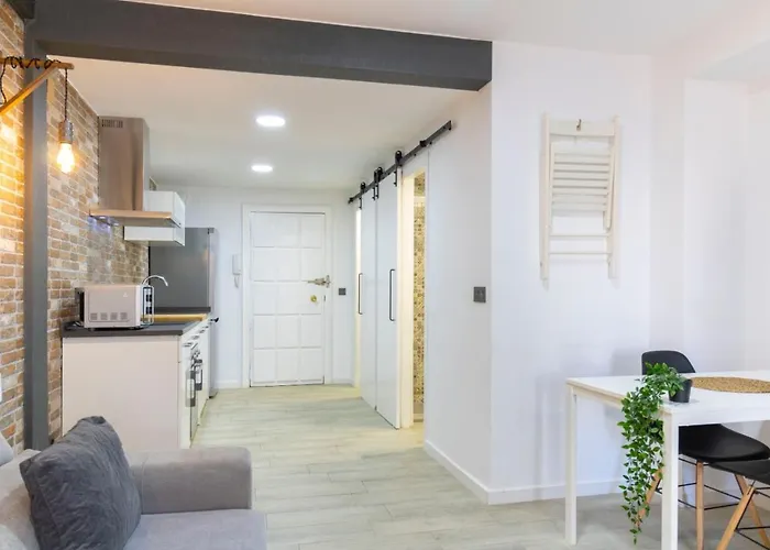 Acogedor Loft Bazan - Centro Apartment *