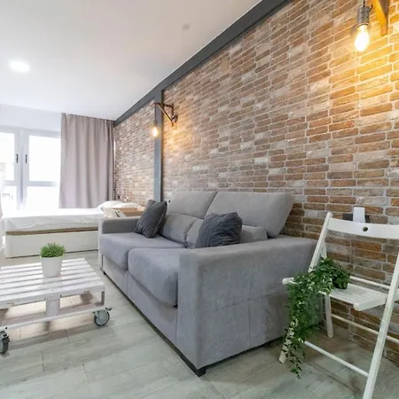 Acogedor Loft Bazan - Centro Διαμέρισμα *